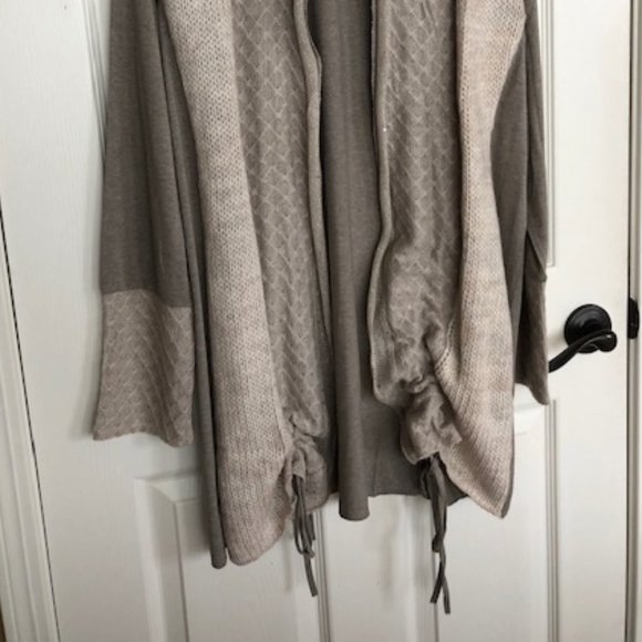 Venus Gray Layered Open Drawstring Cardigan - Picture 8 of 15